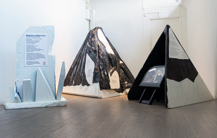 Utställningen "Historien smälter fram".